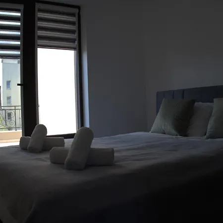 Panorama View Free Parking