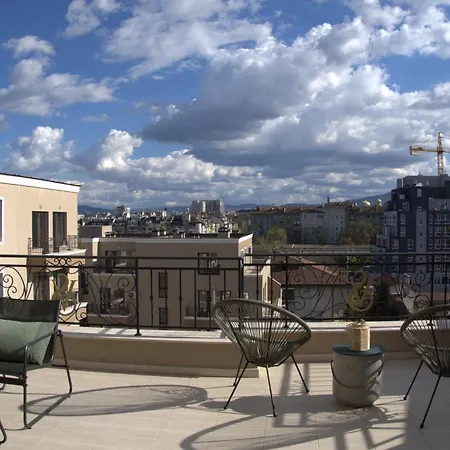 Panorama View Free Parking