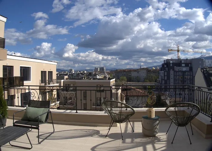 Panorama View Free Parking